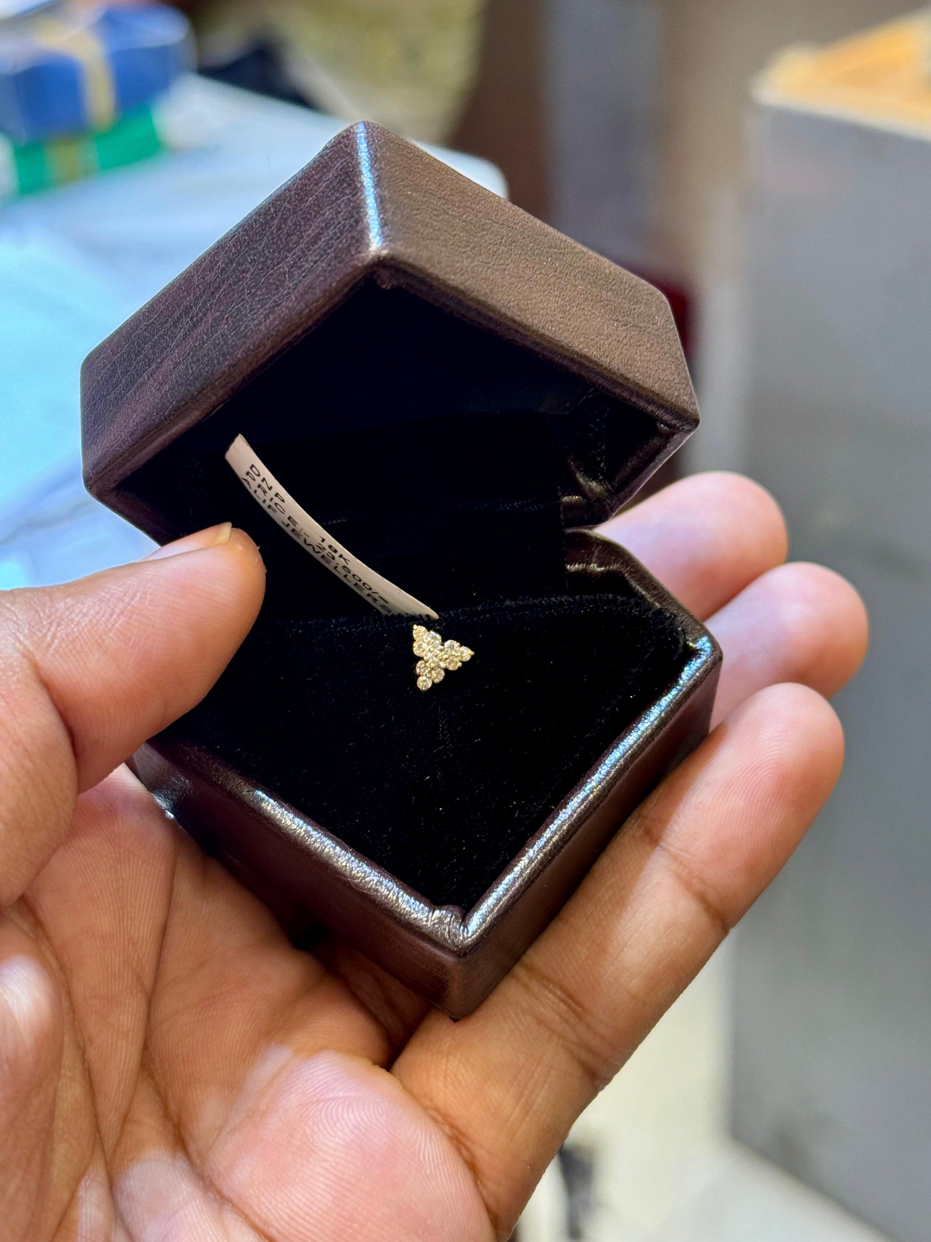 Original Diamond Nosepin with Pure Gold
